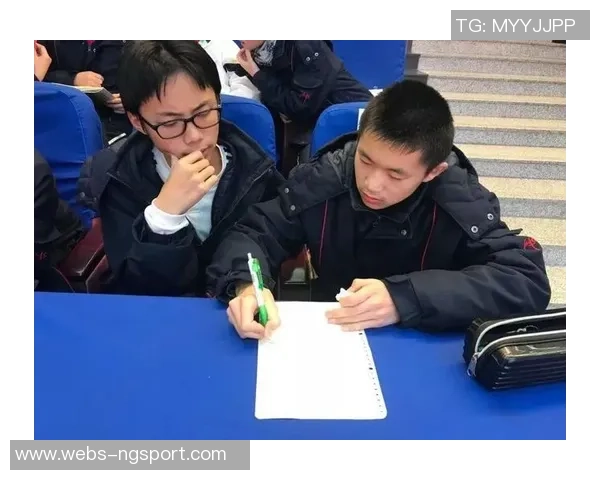 夏钰博与教授的激烈辩论揭示了学术界的深层次分歧与思维碰撞